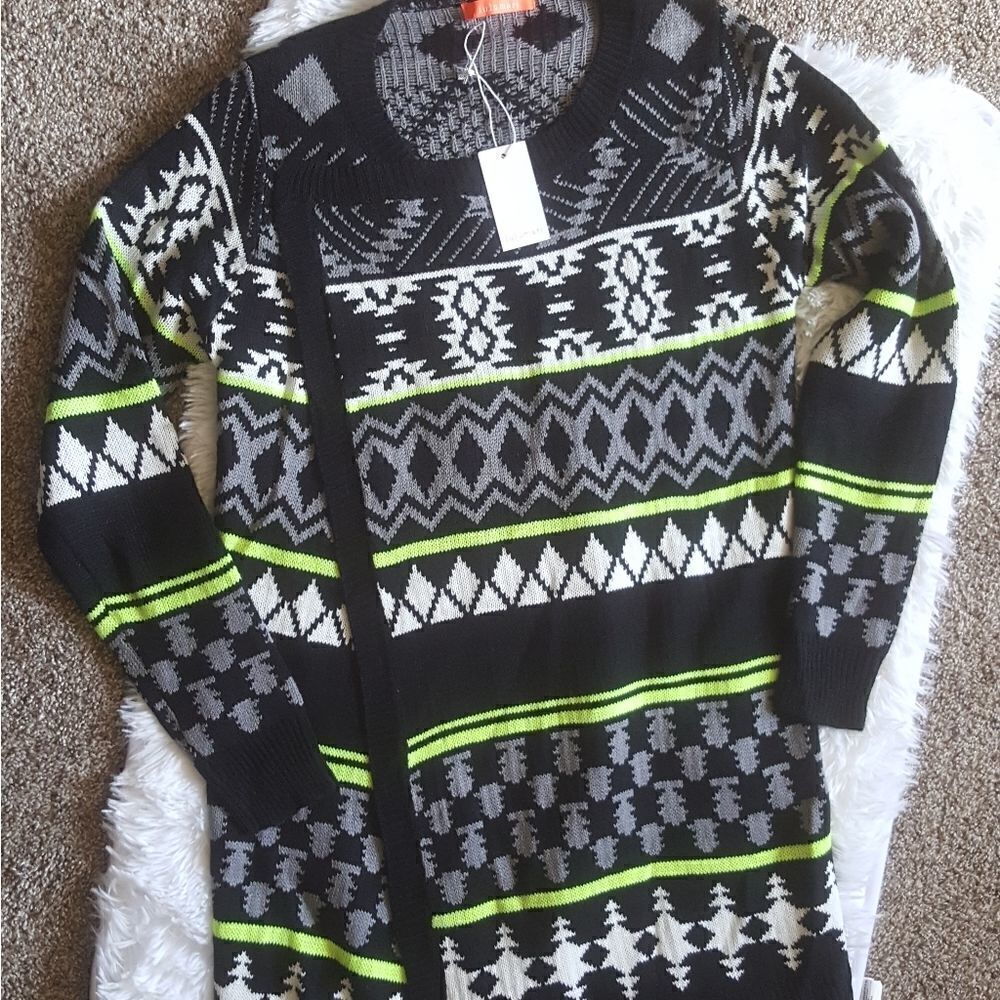 Lulumari Aztec Sweater Cardigan Open Front Long Sleeve New Womens‎ Size Medium